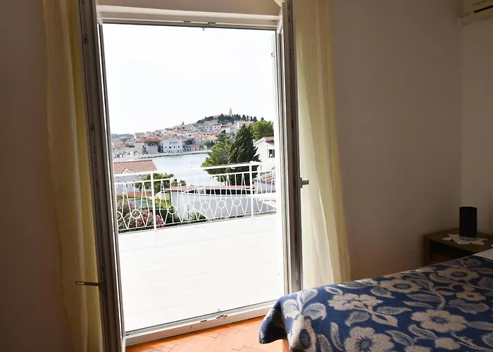 Πανσιόν Bozena 3*