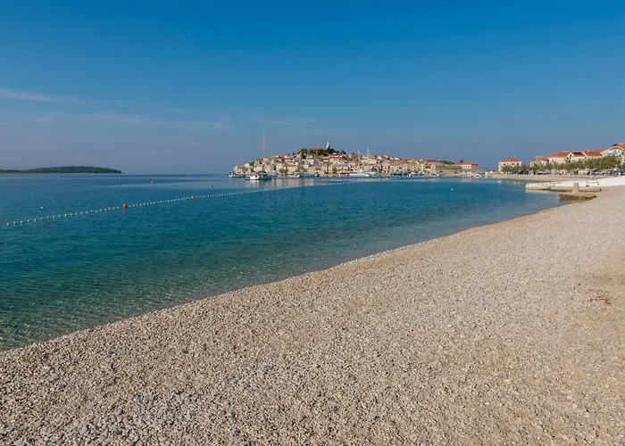 Bozena Πανσιόν